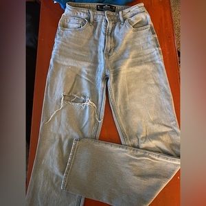 Hollister Ultra High Rise Vintage Straight Jeans